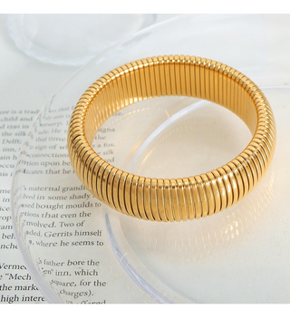 Retro Gold Bangle with Simple Threaded Pattern （Wide）