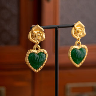 Flower-shaped Emerald Earrings