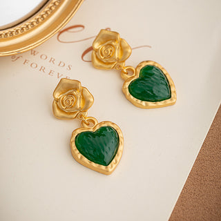 Flower-shaped Emerald Earrings