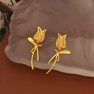 Tulip Whisper Earrings